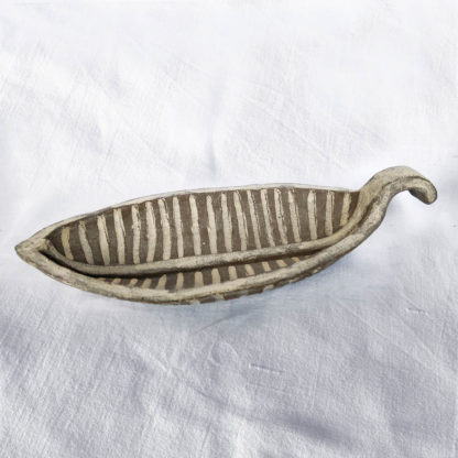 Ceramiczna miska na słodycze, w kształcie łodzi
